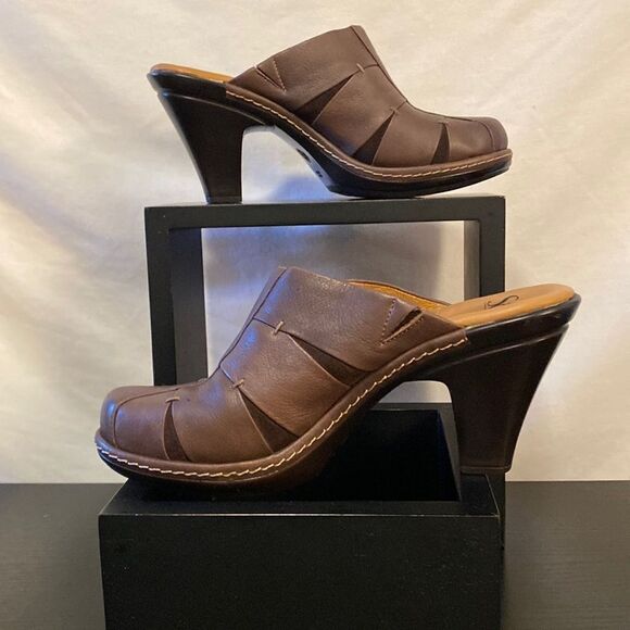 Sofft brown leather mules size 7.5 - Picture 1 of 5